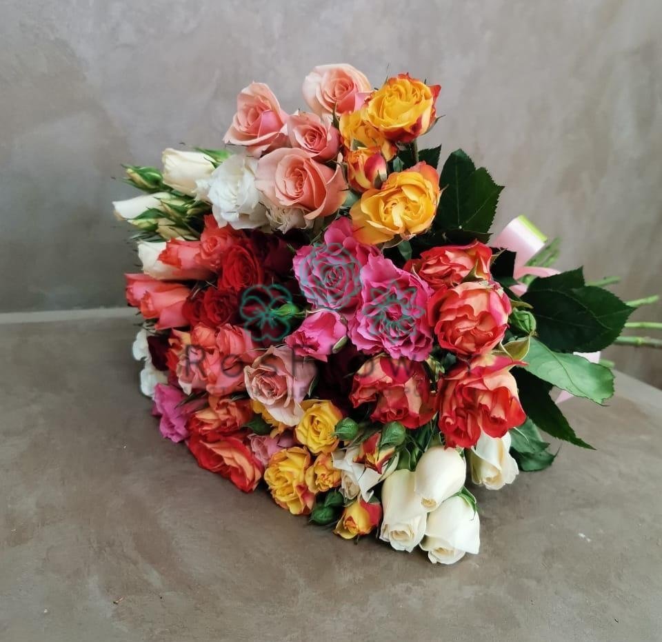 Букет цветов из: Розы в Чернь