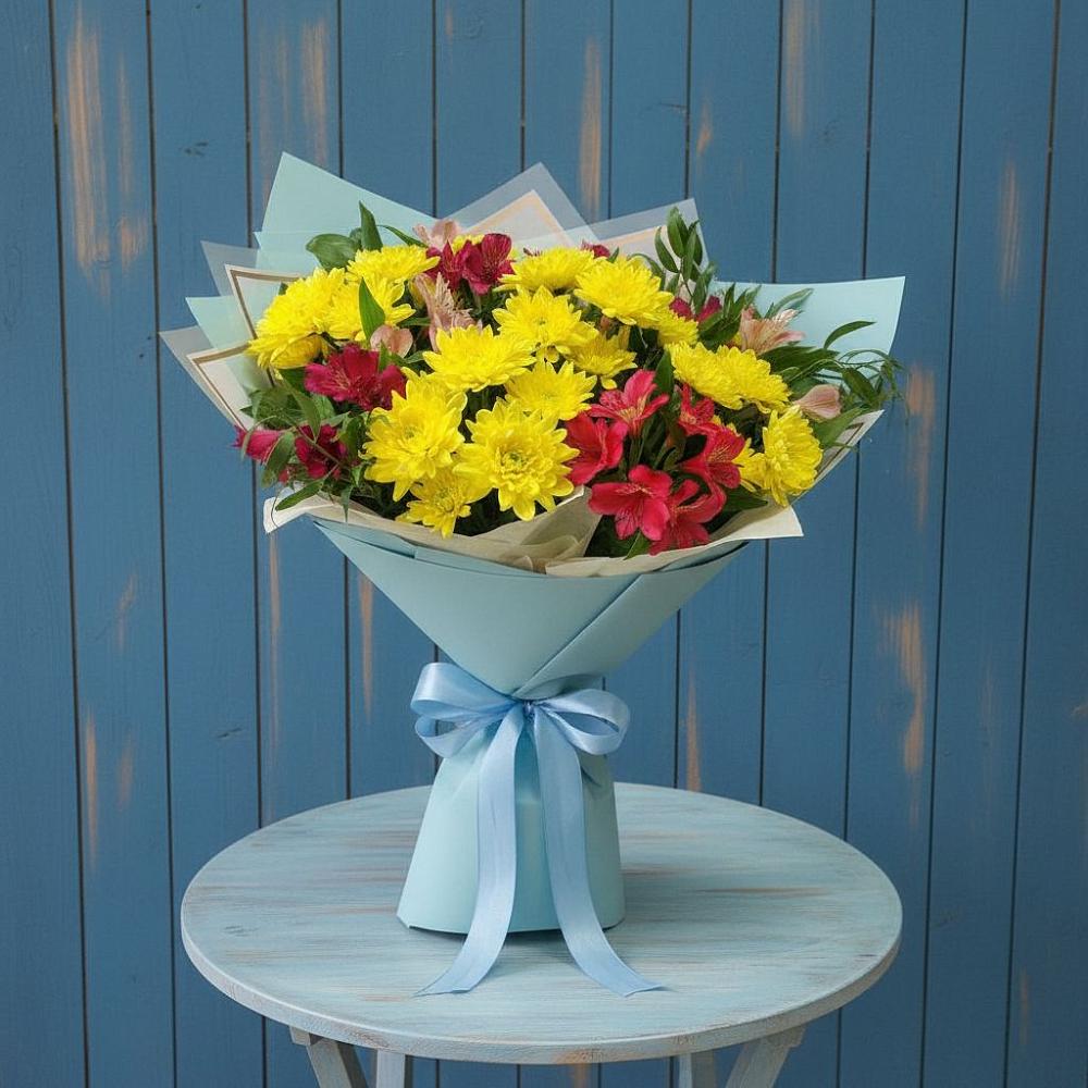 Букет цветов из: Альстромерии и Хризантемы в Чернь