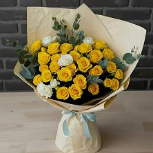 Букет цветов из:  Розы в Чернь