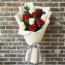 Букет цветов из:  Розы в Чернь
