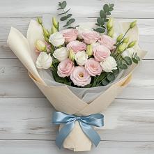 Букет цветов из:  Лизиантусы в Чернь