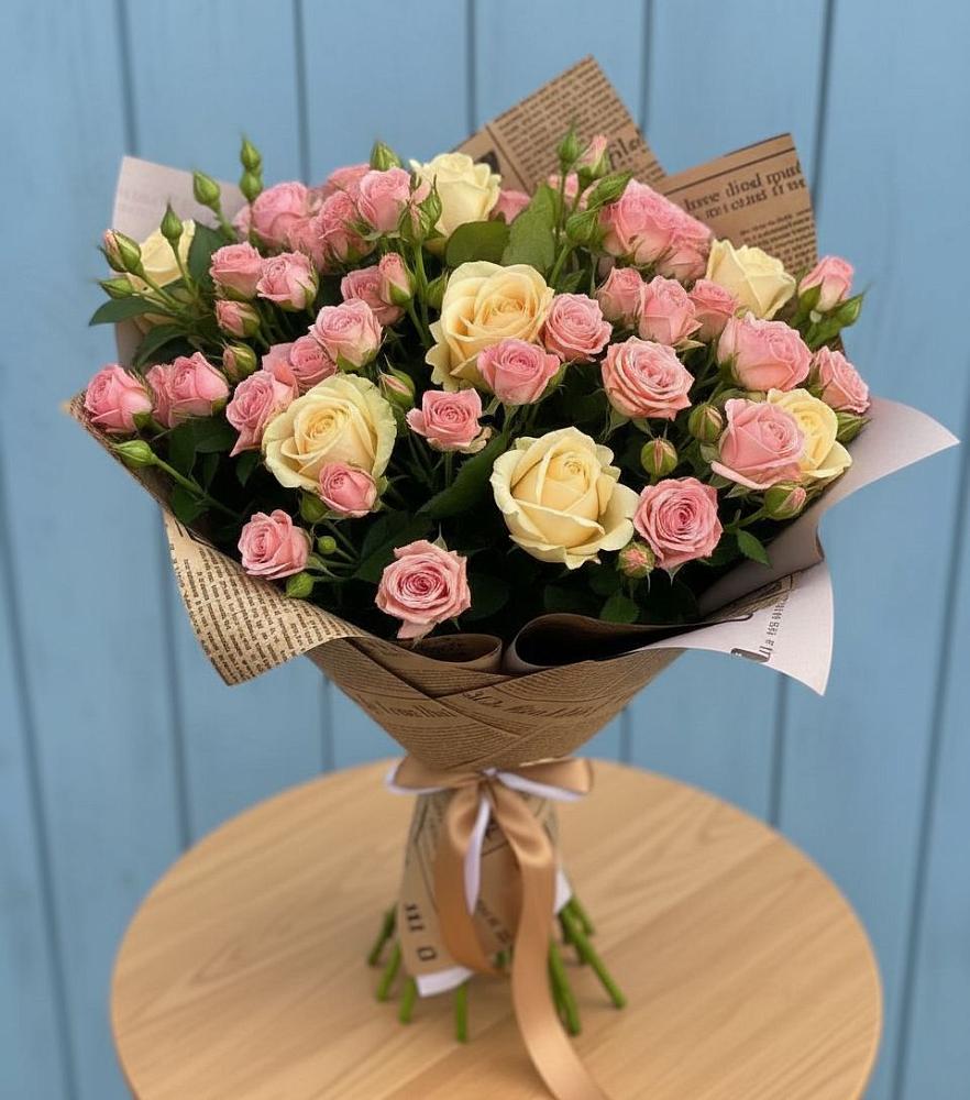 Букет цветов из: Розы в Чернь