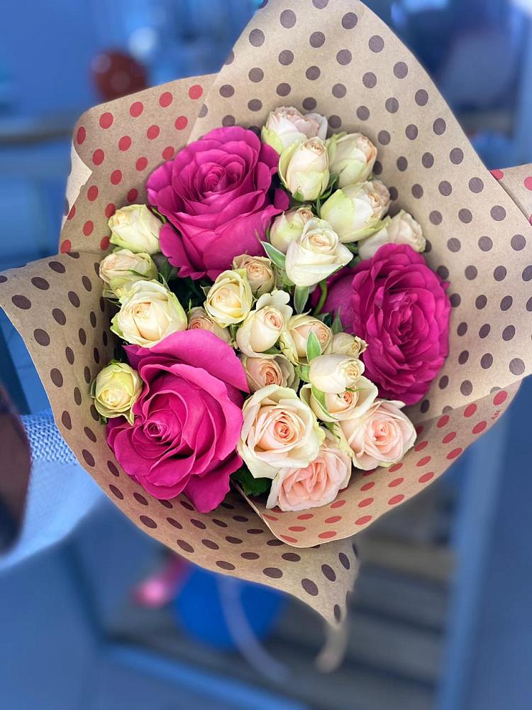 Букет цветов из: Розы в Чернь