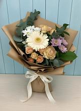 Букет цветов из:  Герберы и Хризантемы в Чернь