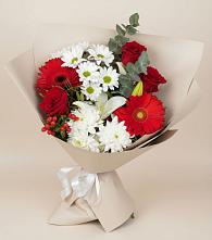 Букет цветов из:  Розы, Хризантемы, Герберы и Лилии в Чернь