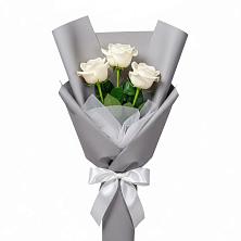 Букет 3 белые розы в Чернь