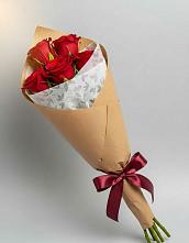Букет цветов из:  Розы в Чернь