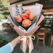 Букет цветов из:  Розы в Чернь