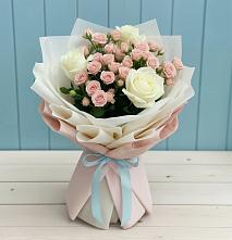 Букет цветов из:  Розы в Чернь