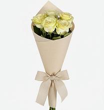 Букет цветов из:  Розы в Чернь