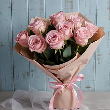 Букет цветов из:  Розы в Чернь