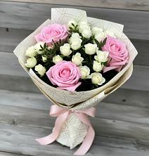 Букет цветов из:  Розы в Чернь