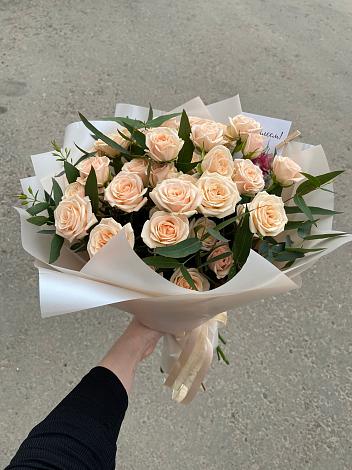 Букет Кремовые розы Латте в Чернь