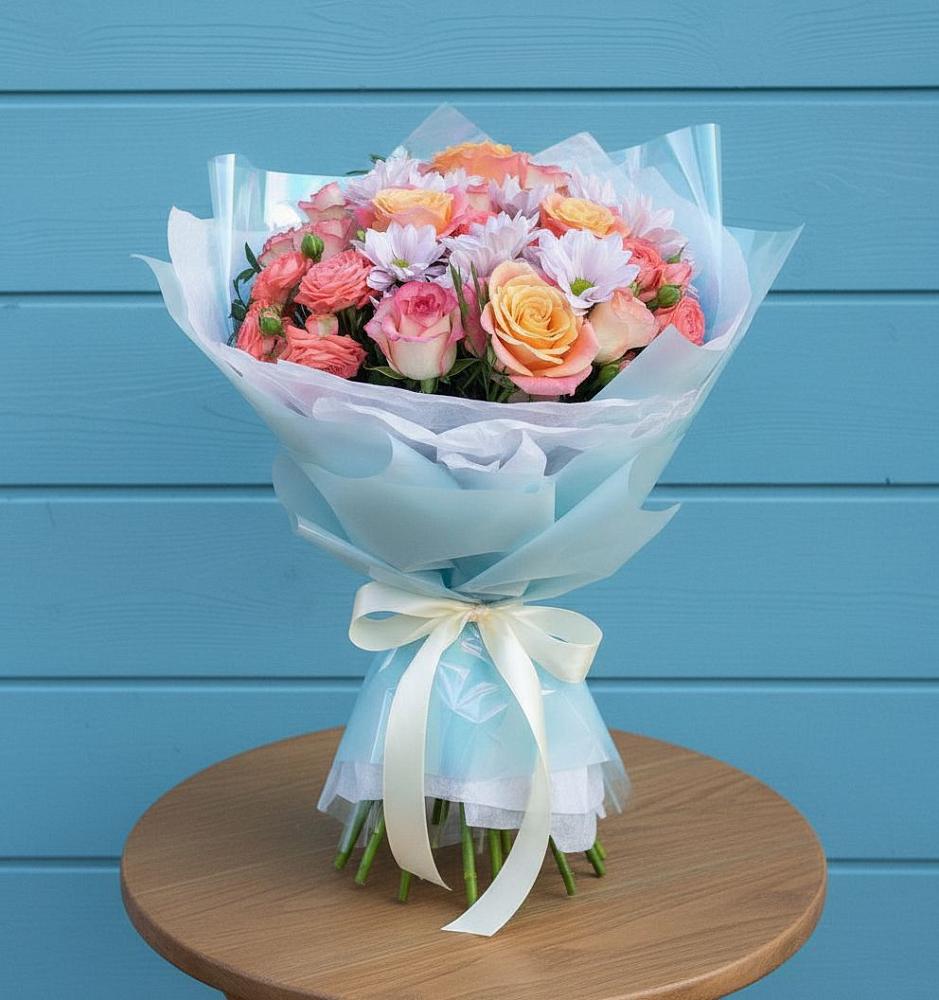 Букет цветов из: Хризантемы и Розы в Чернь