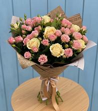 Букет цветов из:  Розы в Чернь