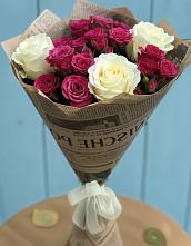 Букет цветов из:  Розы в Чернь