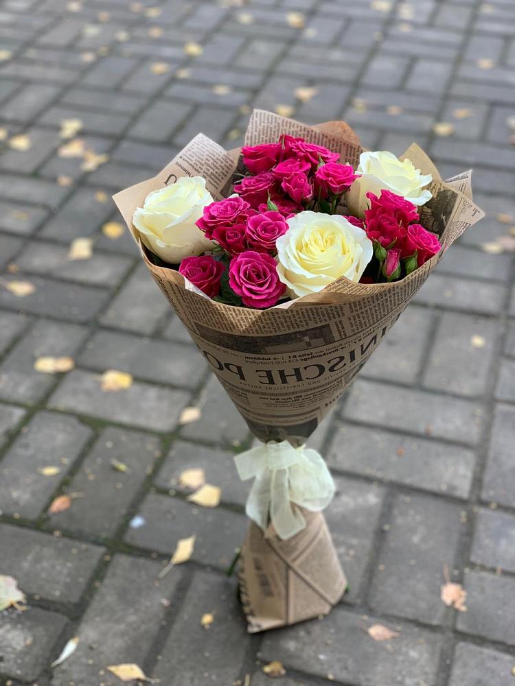 Букет цветов из: Розы в Чернь