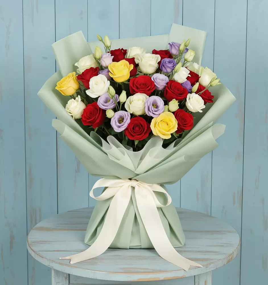 Букет цветов из: Розы в Чернь