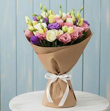 Букет цветов из:  Лизиантусы в Чернь