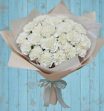 Букет цветов из:  Гвоздики в Чернь