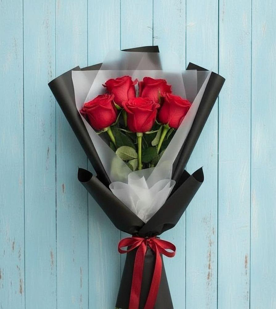 Букет цветов из: Розы в Чернь